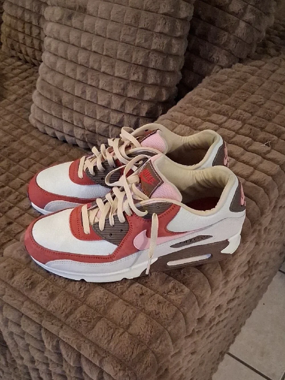 Nike White Pink Coral Runner Sneakers